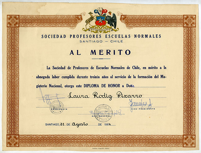 Marco de diploma dorado, título universitario enmarcado profesionalmente -   España