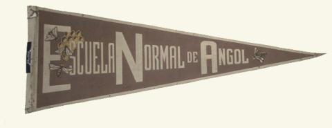 Primera imagen del registro Escuela Normal de Angol