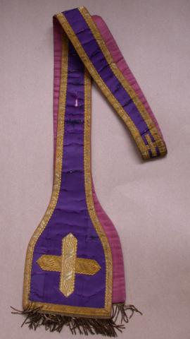 Primera imagen del registro Estola (vestuario litúrgico)