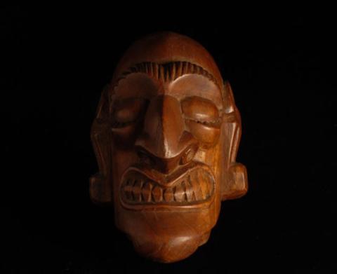 Primera imagen del registro Cabeza de Moai Kava-kava