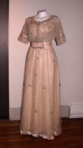 Primera imagen del registro Vestido (prenda principal)