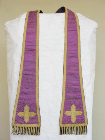 Primera imagen del registro Estola (vestuario litúrgico)