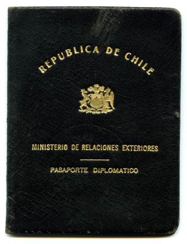 Primera imagen del registro Pasaporte Diplomático de Gabriel González Videla