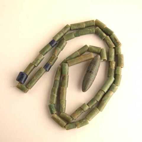 Primera imagen del registro Collar (accesorio de vestir)