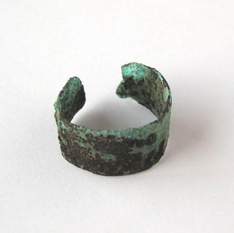 Primera imagen del registro Anillo (joya)