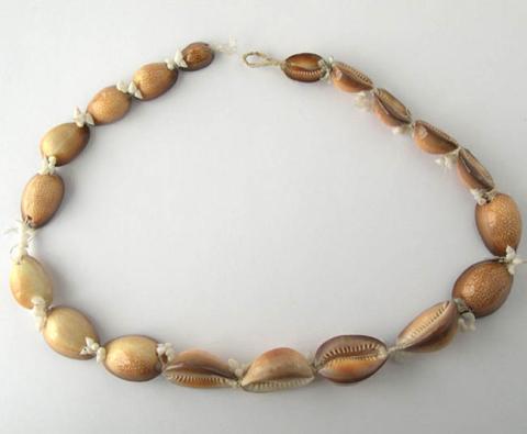 Primera imagen del registro Collar (accesorio de vestir)