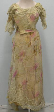 Primera imagen del registro Traje