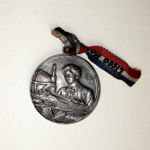 Primera imagen del registro Medalla Conmemorativa Aniversario Liceo de Hombres de Rancagua