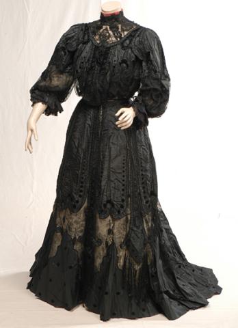 Primera imagen del registro Traje