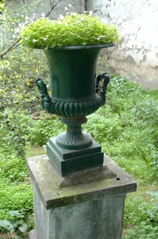 Primera imagen del registro Jarrón de jardín
