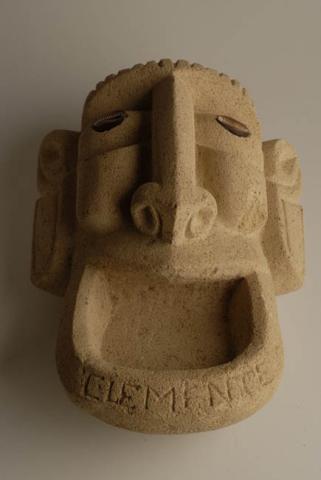 Primera imagen del registro Moai