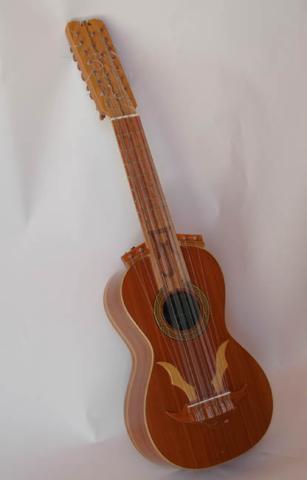 Primera imagen del registro Guitarrón