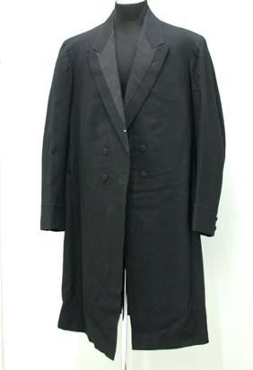 Primera imagen del registro Abrigo (vestuario)