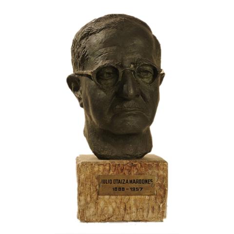 Primera imagen del registro Busto de Eliseo Otaíza Mardones