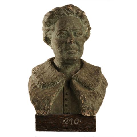 Primera imagen del registro Busto de Brígida Walker