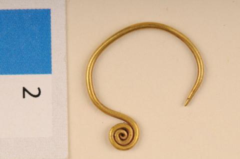 Primera imagen del registro Arete (joya)
