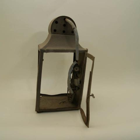Primera imagen del registro Farol (artefacto de iluminación)