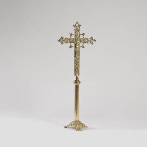 Primera imagen del registro Crucifijo de altar