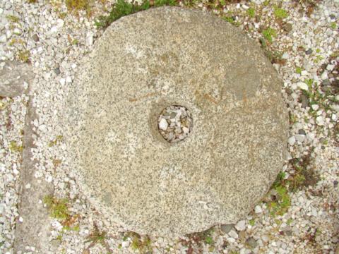 Primera imagen del registro Piedra de molino