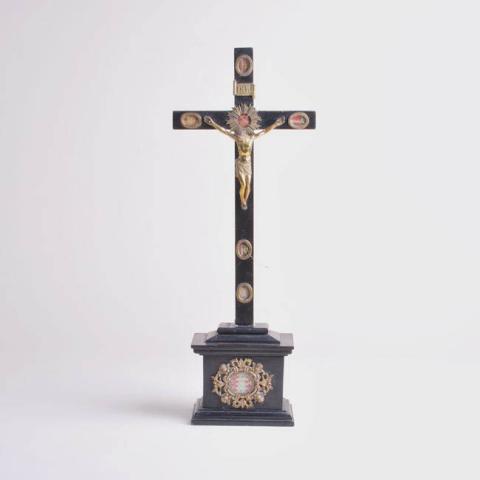 Primera imagen del registro Crucifijo