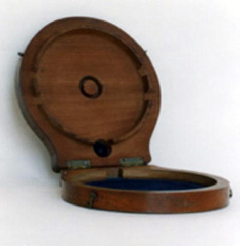 Primera imagen del registro Estuche