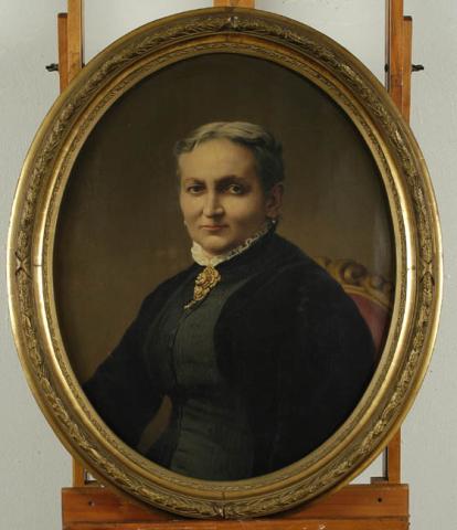 Primera imagen del registro Retrato de la Señora Irene Herrera Bustamante de Varas