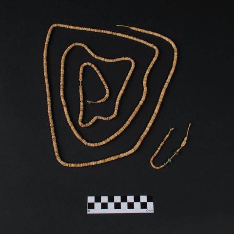 Primera imagen del registro Collar (accesorio de vestir)