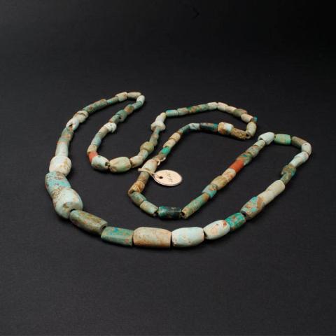 Primera imagen del registro Collar (accesorio de vestir)