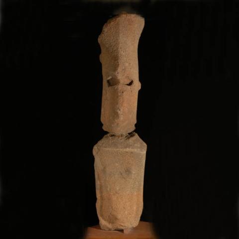 Primera imagen del registro Moai