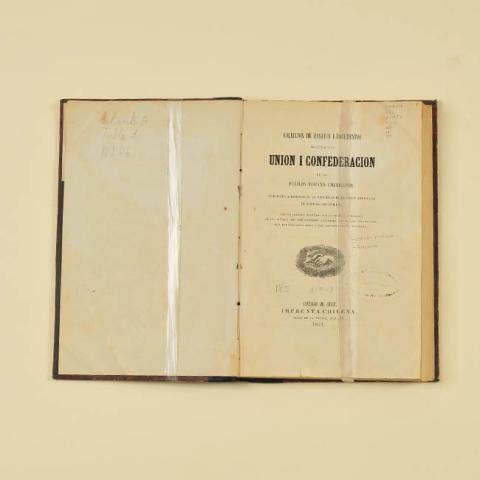 Primera imagen del registro Colección de ensayos i documentos relativos a la unión i confederación de los pueblos americanos