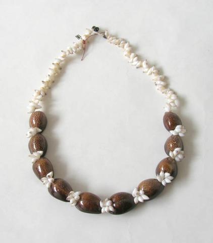 Primera imagen del registro Collar (accesorio de vestir)