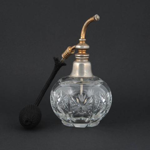 Primera imagen del registro Frasco de perfume