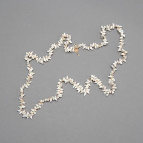 Primera imagen del registro Collar (accesorio de vestir)
