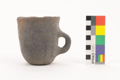 Primera imagen del registro Taza (arqueológica y etnográfica)