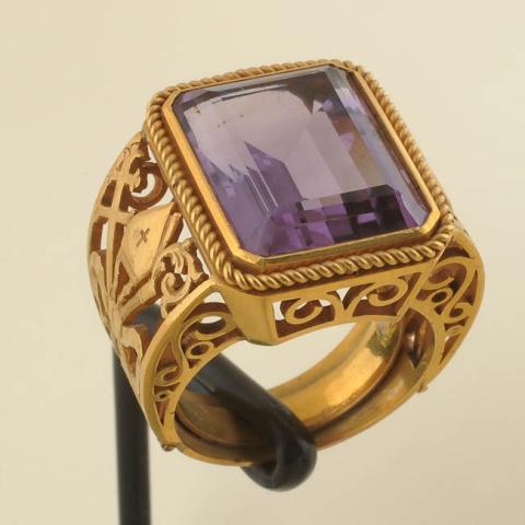 Primera imagen del registro Anillo (joya)