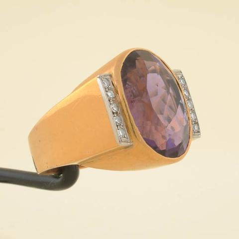 Primera imagen del registro Anillo (joya)