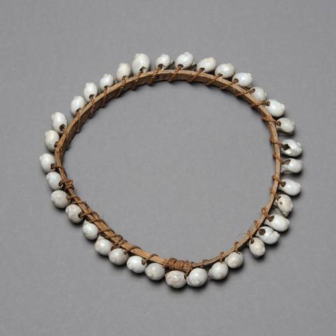 Primera imagen del registro Collar (accesorio de vestir)