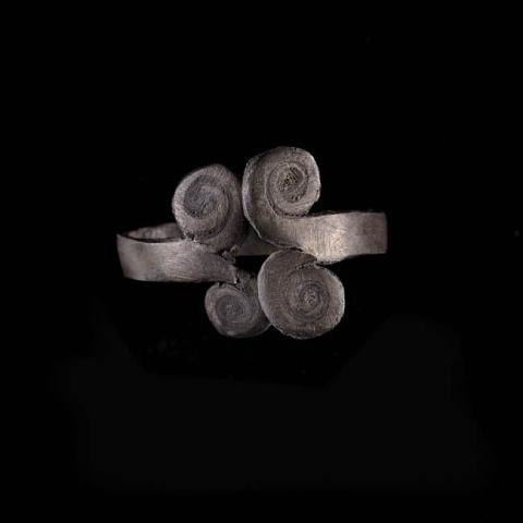 Primera imagen del registro Anillo (joya)