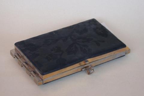 Primera imagen del registro Caja de cosméticos