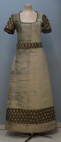 Primera imagen del registro Vestido (prenda principal)