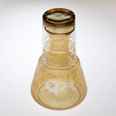 Primera imagen del registro Juego de agua para mesa de noche