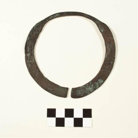 Primera imagen del registro Arete (joya)