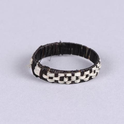 Primera imagen del registro Anillo (joya)