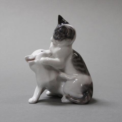 Primera imagen del registro Gatos jugando