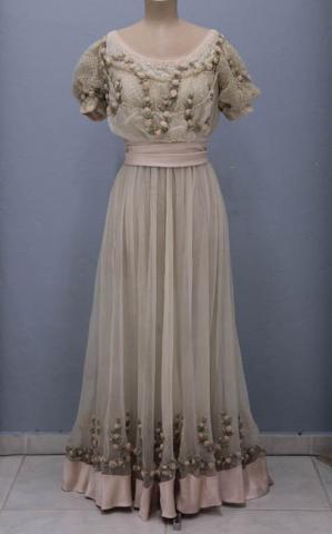 Primera imagen del registro Vestido (prenda principal)