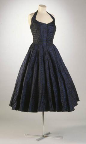 Primera imagen del registro Vestido (prenda principal)