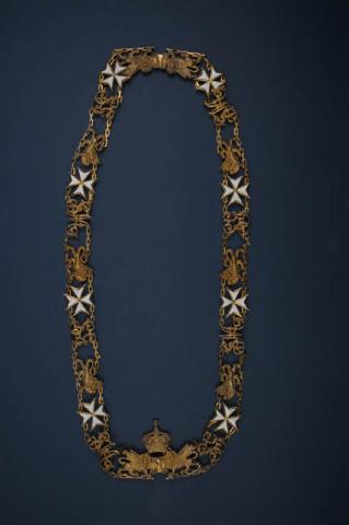 Primera imagen del registro Collar de la Orden de San Miguel y San Jorge a Jorge Alessandri Rodríguez