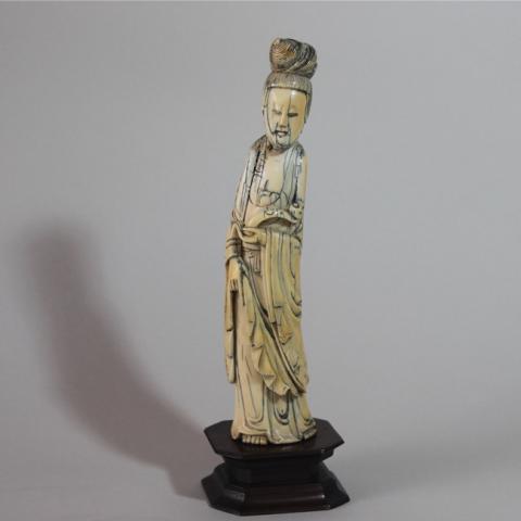 Primera imagen del registro Divinidad
