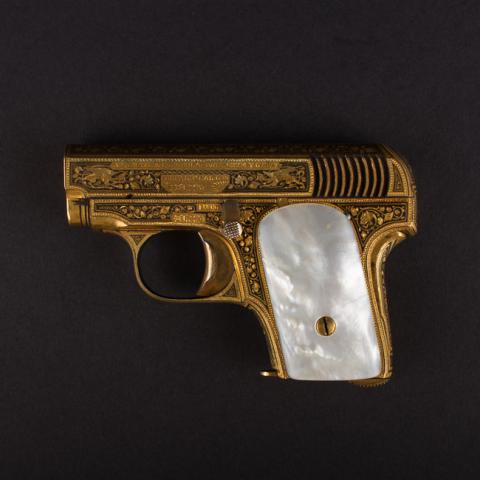Primera imagen del registro Pistola Automática Búfalo