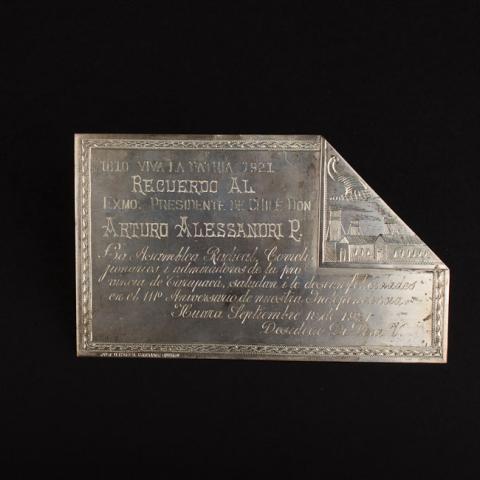 Primera imagen del registro Placa conmemorativa al presidente Arturo Alessandri Palma de la Asamblea Radical